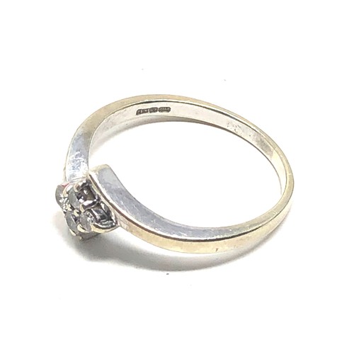 141 - 9ct white gold diamond ring (3.2g)