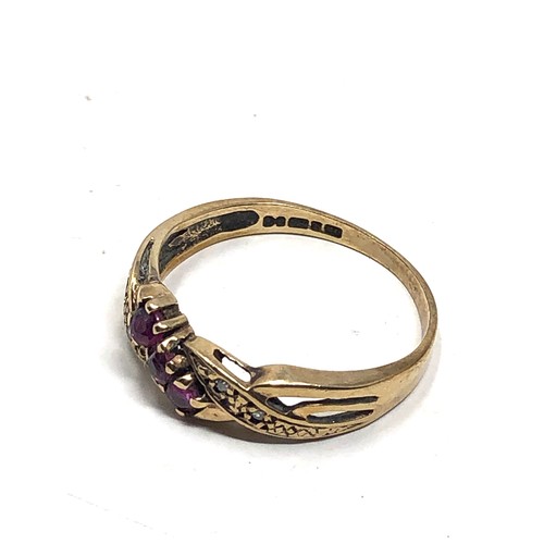 125 - 9ct gold vintage ruby & diamond ring (1.8g)