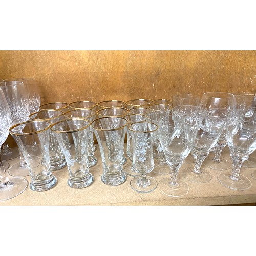 123 - Large selection of glassware