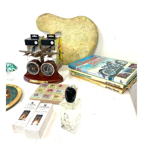 343 - Selection of miscellaneous to include paperweights, perfume, desk clock, artist paint palette etc