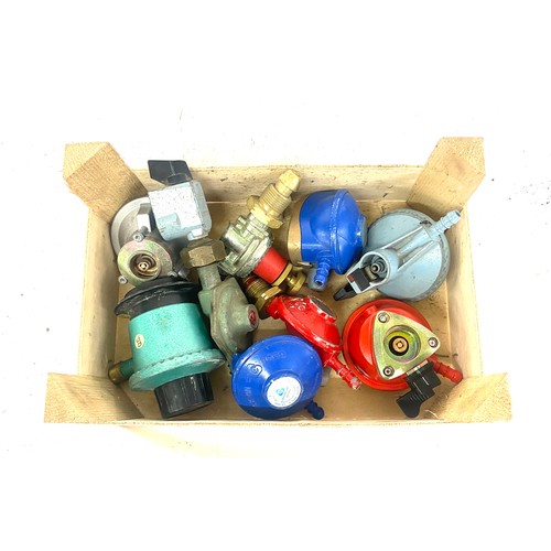 289 - Selection of assorted gas regulators