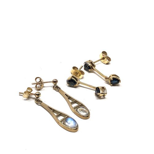 205 - 2 x 9ct gold gemstone long drop earrings inc. moonstone & sapphire (4.1g)