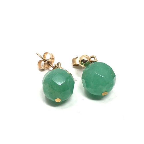 196 - 2 x 9ct gold paired gemstone drop & stud earrings inc. citrine & green gemstone (4.5g)