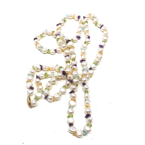160 - 14ct gold clasp pearl, peridot, amethyst, citrine & aquamarine single strand necklace (43.7g)