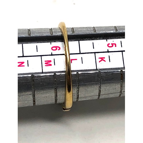 226 - 18ct gold diamond solitaire ring (2.2g)