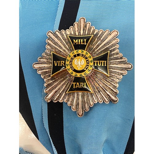 139 - Polish order of merit including breast star