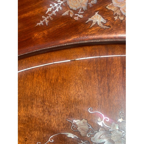 427 - Fine quality large Chinese oriental mother of  pearl dining table and 8 chairs, some pieces of mop a... 