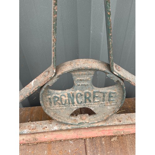 100B - Ironcrete Vintage garden roller