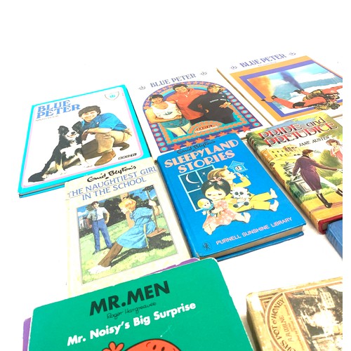12 - Selection of vintage books to include Blue Peter annuals, Enid Blyton, Vintage Winnie the Pooh books... 