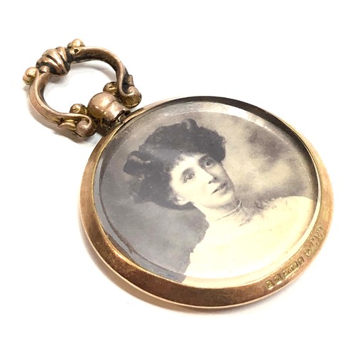 626 - 9ct gold antique double sided locket  (3.9g)