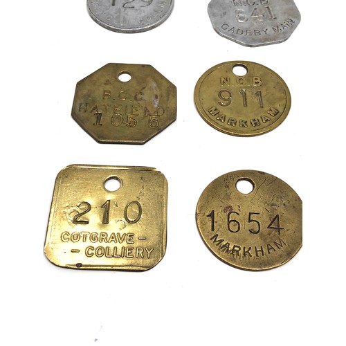 470 - 12 vintage miners pit tokens