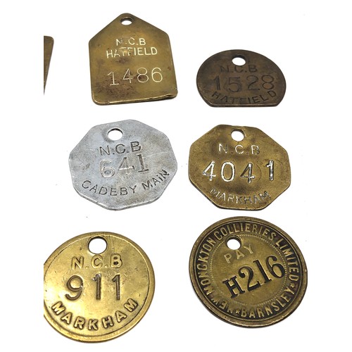 470 - 12 vintage miners pit tokens