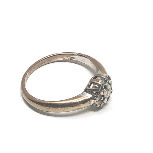 74 - 9ct gold vintage diamond ring (2.1g)