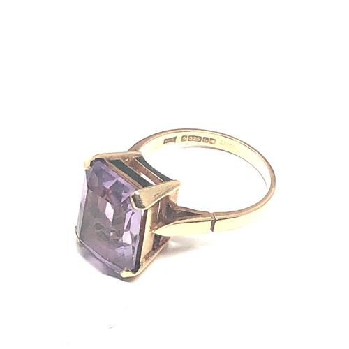 95 - 9ct gold amethyst ring (4.6g)