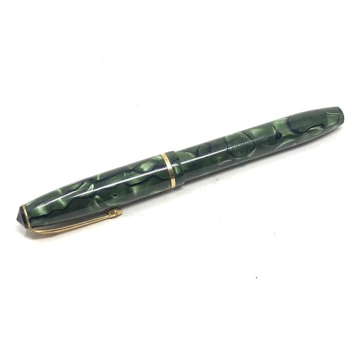 458 - 14ct gold nib Conway Stewart 15 fountain pen