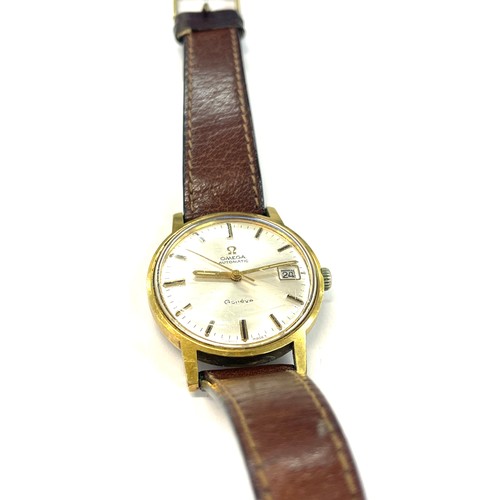 429 - Vintage gents Omega Geneve automatic Linen dial wrist watch the watch is ticking