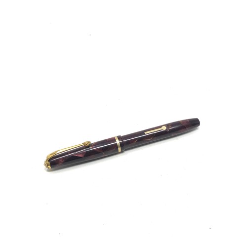 457 - Conway stewart dinkie 560 14ct gold nib fountain pen