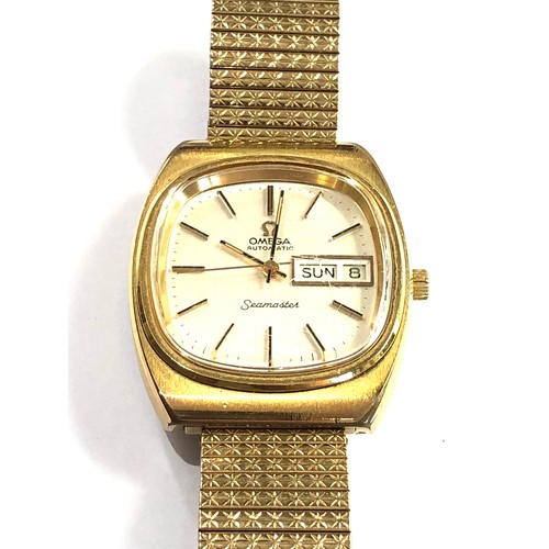 443a - Vintage Omega seamaster automatic gents t/v dial wristwatch day date case measures approx 4cm by 3.5... 