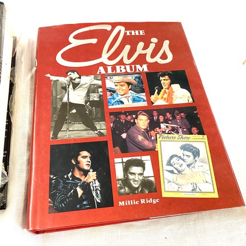 289 - Three Elvis Presley books to include Musique et Vie d'un Mythe by Marc Hendrickx, The Elvis Conspria... 