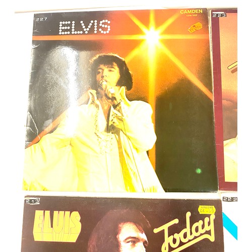 234 - 4 Elvis Presley records includes Elvis Today, Welcome Home Elvis, Elvis Welcome To My World, Elvis, ... 