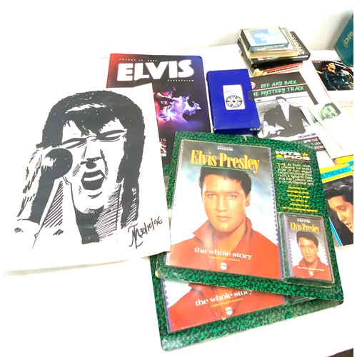 334 - Selection of Elvis Presley Memorabilia includes Gift bags, Post cards etc