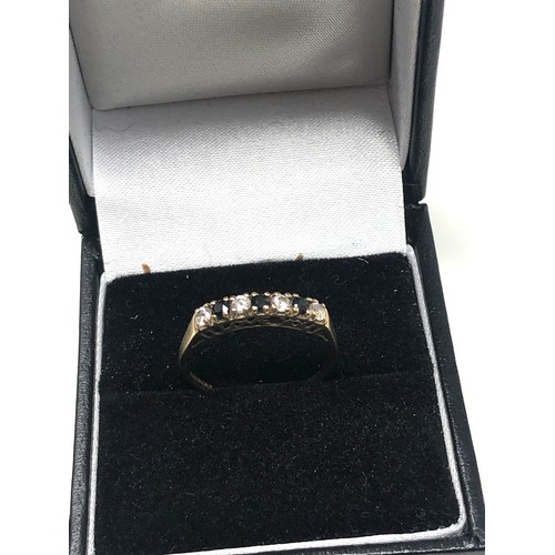 81 - 9ct gold cz & sapphire ring (1.3g)