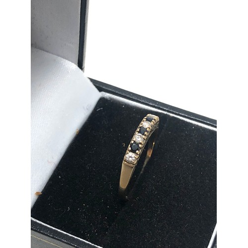 81 - 9ct gold cz & sapphire ring (1.3g)