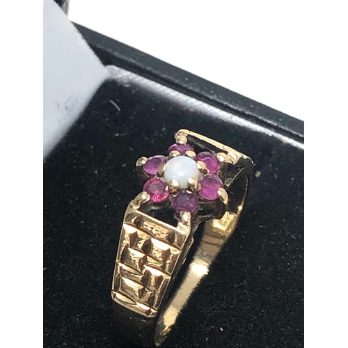 63 - 9ct gold opal & amethyst ring 2.5g