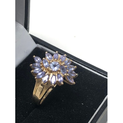 106 - 9ct gold tanzanite ring (3.8g)