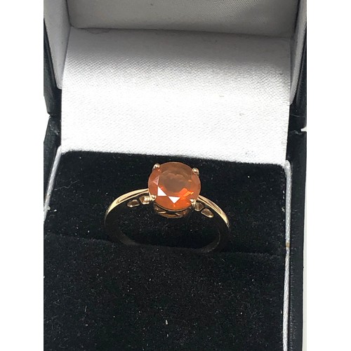 72 - 10ct gold fire opal solitaire ring (2.3g)