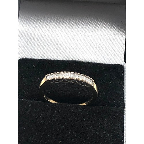 82 - 9ct gold diamond ring (1.7g)