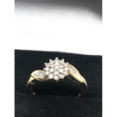 76 - 9ct gold diamond cluster  ring (2.4g)