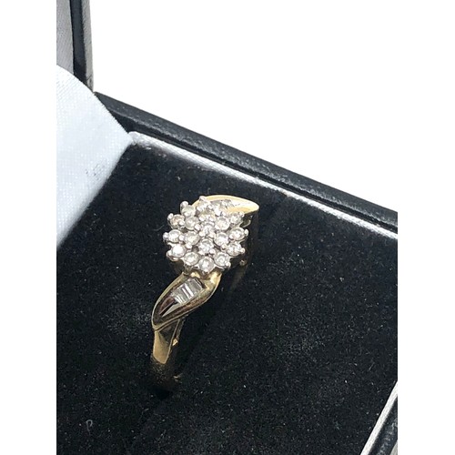 76 - 9ct gold diamond cluster  ring (2.4g)