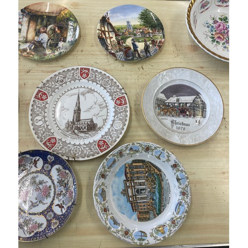 130 - Selection of collectors plates