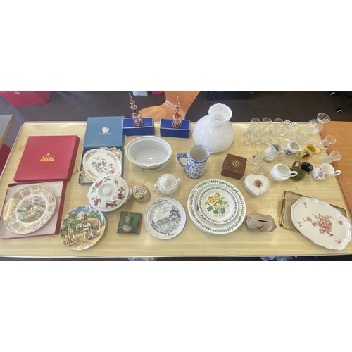 271 - Large selection of miscellaneous pottery to include  perfume bottles, Wedgwood plate, crystal glassw... 