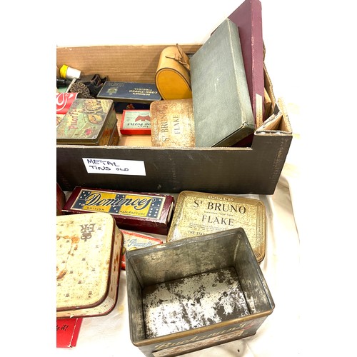 165 - Selection of vintage tins, puzzles and games