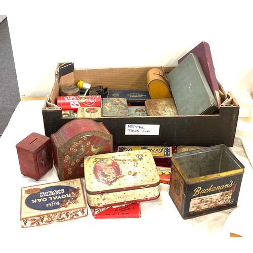 165 - Selection of vintage tins, puzzles and games