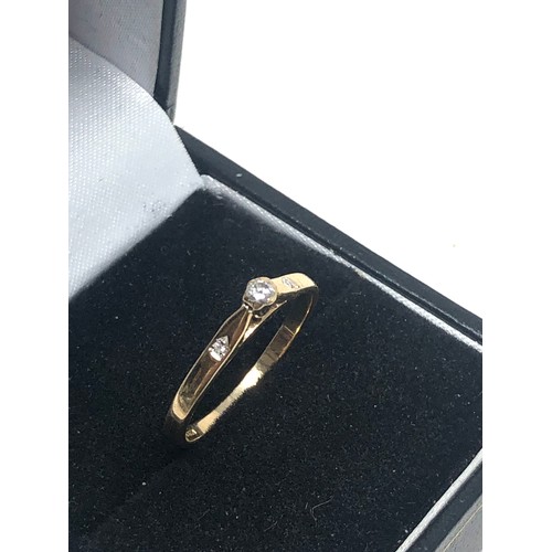 76 - 9ct gold diamond ring weight 1.6g