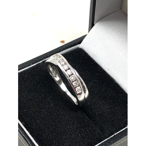 80 - 9ct white gold diamond ring weight 2.6g 0.33ct diamonds