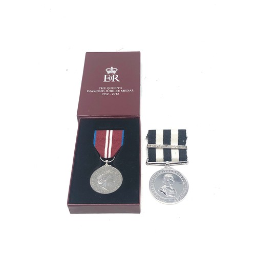 441 - 2 medals inc boxed ER.11 diamond jubilee  & st john long service medals