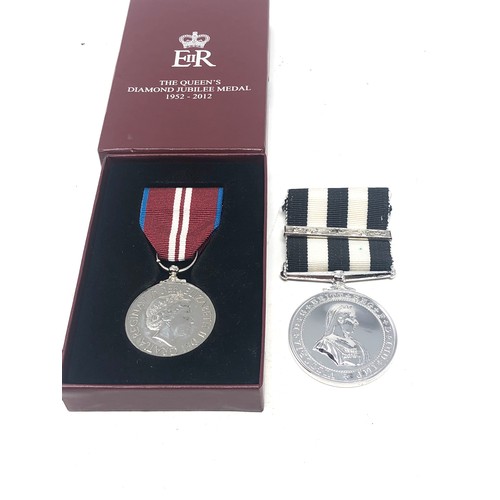 441 - 2 medals inc boxed ER.11 diamond jubilee  & st john long service medals