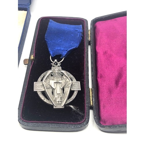 440 - 2 silver boxed masonic jewels