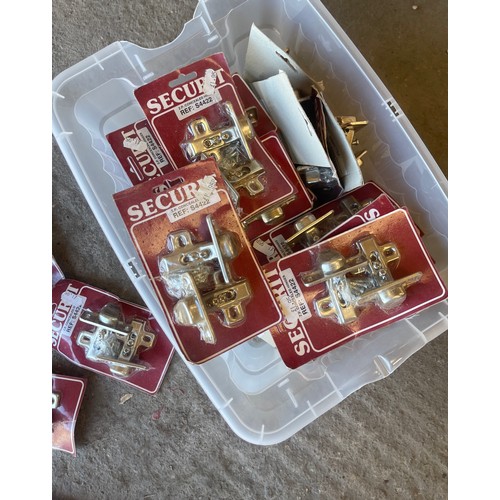 267 - Box of assorted hinges