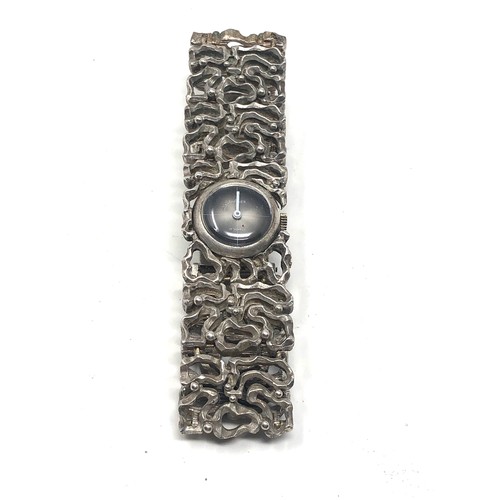 461 - 1970s brutalist silver ladies wristwatch