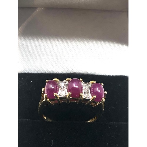 82 - Fine 18ct gold cabochon ruby & diamond ring weight of ring 4g