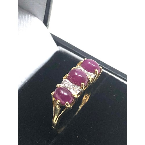 82 - Fine 18ct gold cabochon ruby & diamond ring weight of ring 4g