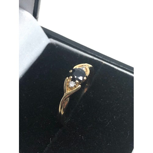 87 - 9ct gold sapphire & diamond ring 1.7g