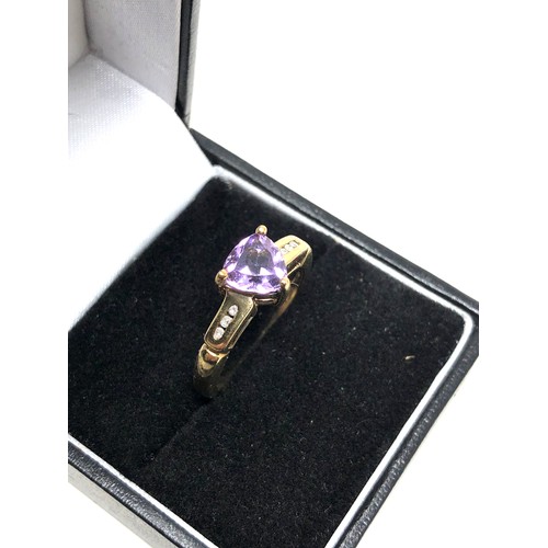 104 - 9ct gold amethyst & diamond ring weight 3.5g