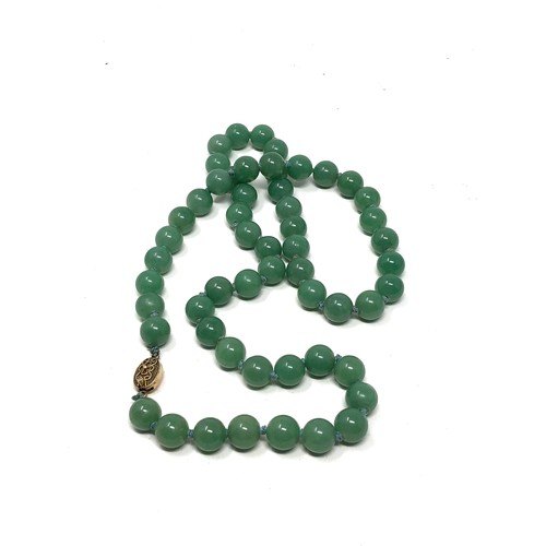 436 - Sterling Silver Clasped Jade Bead Necklace (81g)