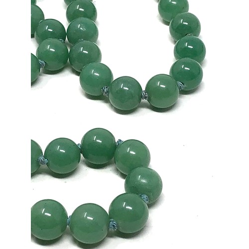 436 - Sterling Silver Clasped Jade Bead Necklace (81g)